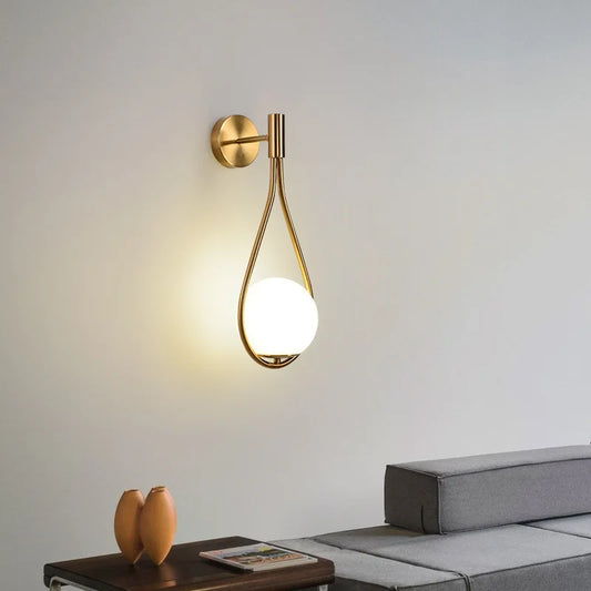 SCÄNDI Luma Brass Wall Light