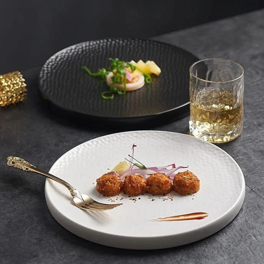 Rippling Textura Ceramic Plate - Black/White
