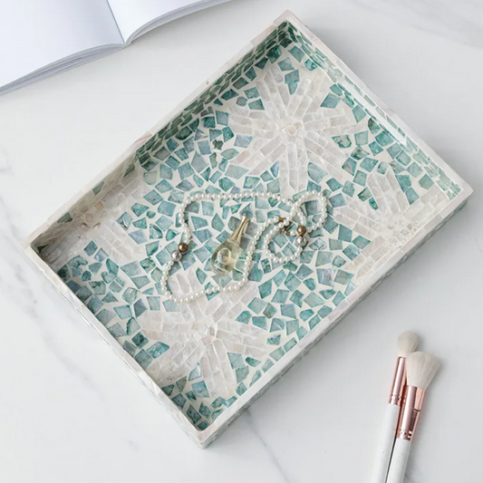 Corfú Creative Hand-Crafted Shell Trays - White Flowers