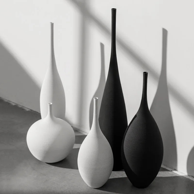 Flow Scandinavian Vase Collection - Black/White