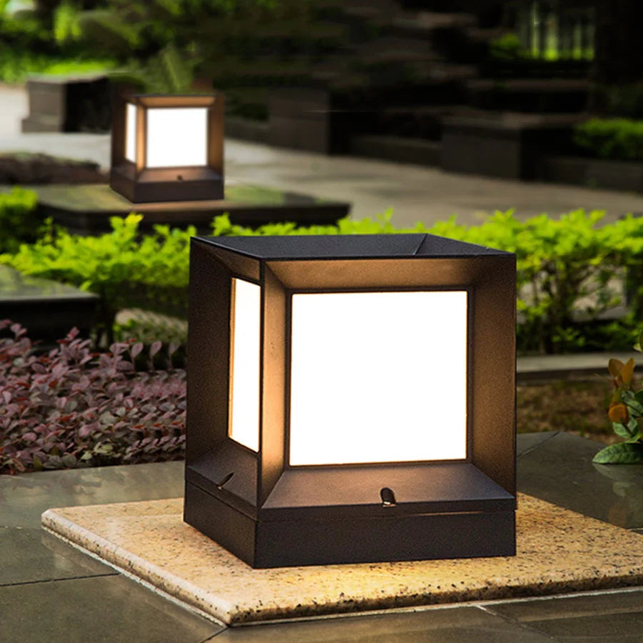 Monna Outdoor Pillar Light