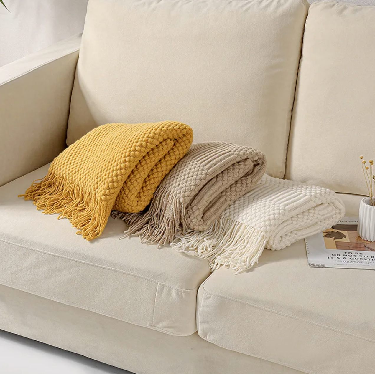 Malibu Texture Hand-Knitted Blanket - Yellow