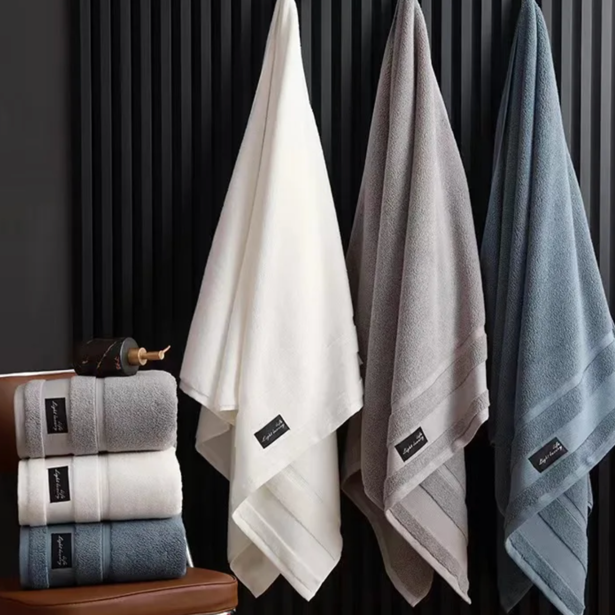 Scandinavian Light Luxury Cotton Bath Towel - Grey Cloud