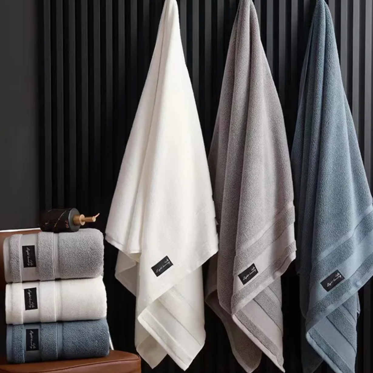 Scandinavian Light Luxury Cotton Bath Towel - Blue Cloud