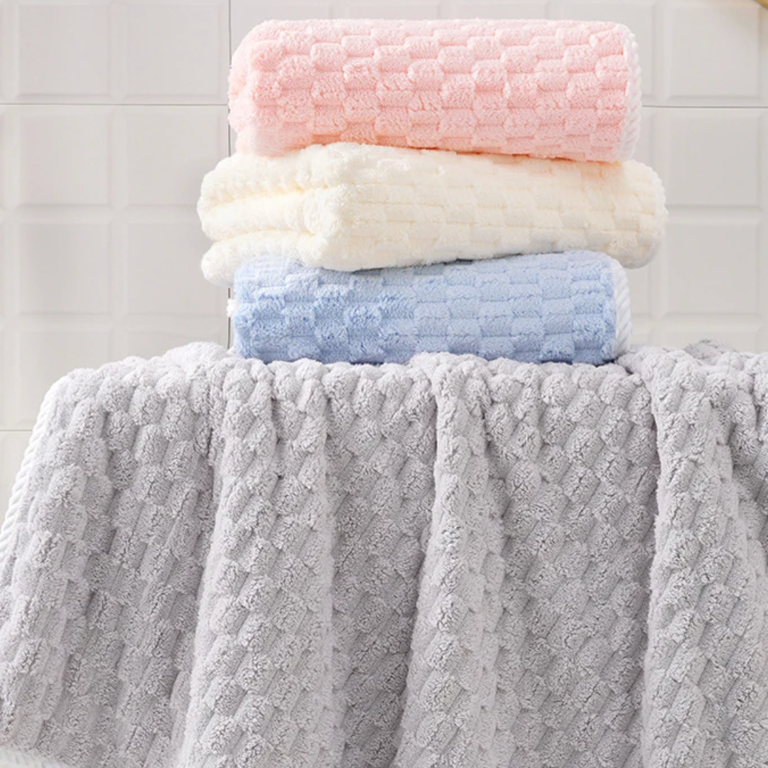 Amalfi Soft Cloud Coral Velvet Bath Towel Set - Blue