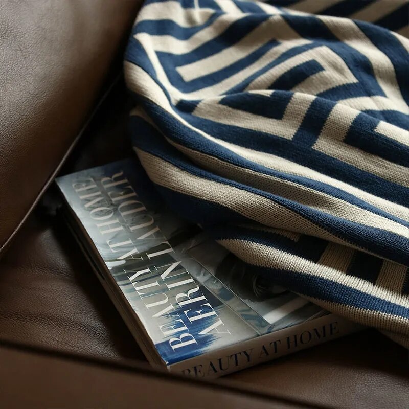 Casa Luxury Knitted Throw Blanket